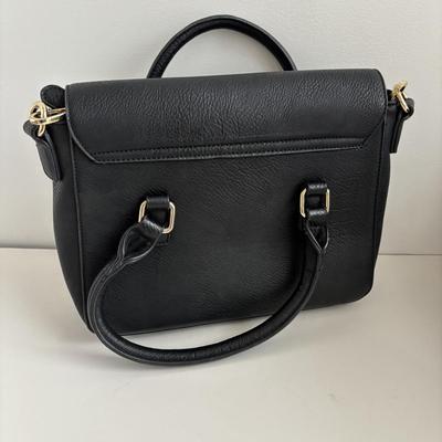 LOT 93: Ladies Purse Collection: Steve Madden Quilted Hobo, Faux Croc Embossed Leather Hobo & Faux Black Leather w/Gold Tone Hardware