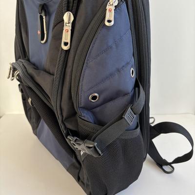 LOT 100: Blue & Black Swiss Gear Scan Smart Laptop Backpack New w/Tags