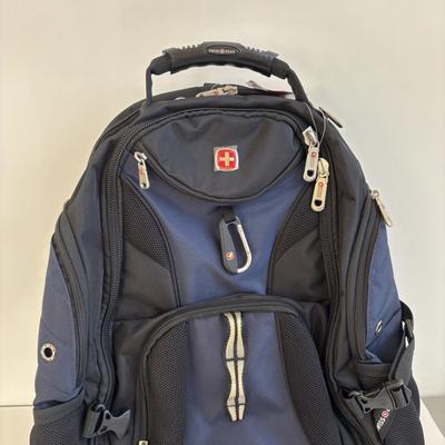 LOT 100: Blue & Black Swiss Gear Scan Smart Laptop Backpack New w/Tags