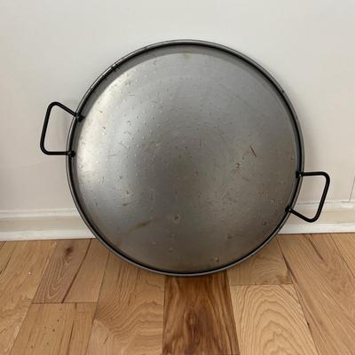 LOT 104: Aluminum Paella Pan