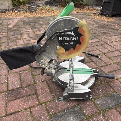 LOT 107: Hitachi 10" Compound Miter Saw