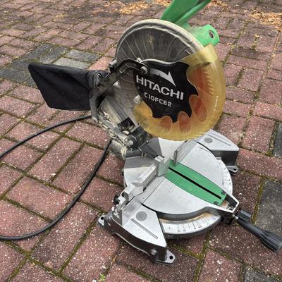 LOT 107: Hitachi 10" Compound Miter Saw