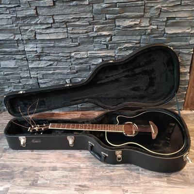 LOT 111: Yamaha APX500III Acoustic Electric Guitar with Road Runner Case