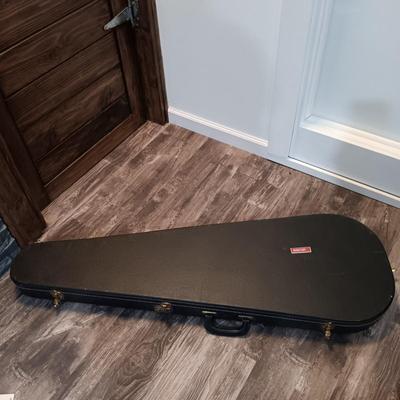 LOT 113: Aria Pro II RSB Series Electric Bass Guitar with D'Andrea Case