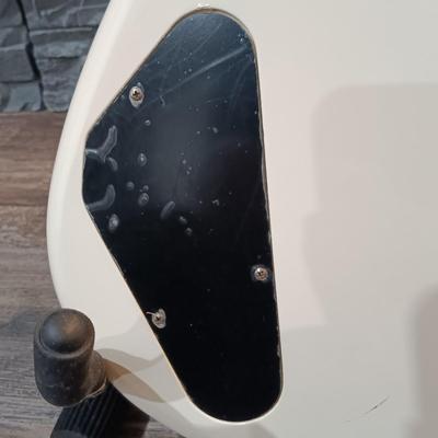 LOT 113: Aria Pro II RSB Series Electric Bass Guitar with D'Andrea Case