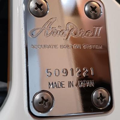 LOT 113: Aria Pro II RSB Series Electric Bass Guitar with D'Andrea Case