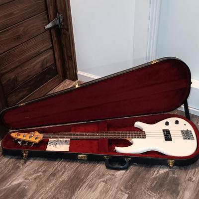 LOT 113: Aria Pro II RSB Series Electric Bass Guitar with D'Andrea Case