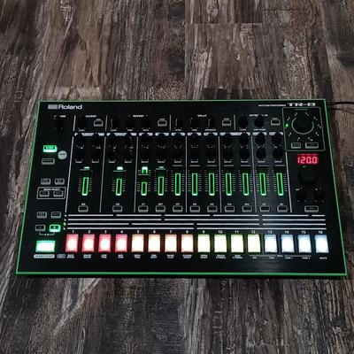 LOT 116: Roland TR-8 Rhythm Performer