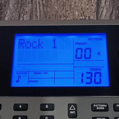 LOT 117: Alexis High-Definition Drum Machine SR18