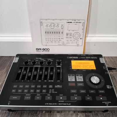 LOT 118: Boss Digital Recorder BR-800