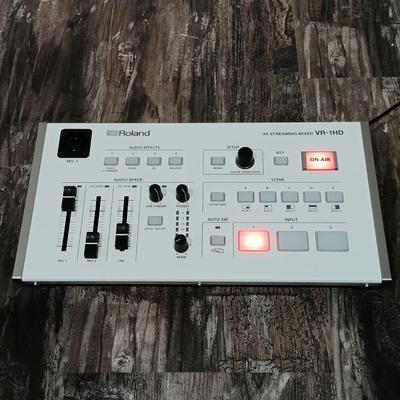 LOT 119: Roland AV Streaming Mixer VR-1HD