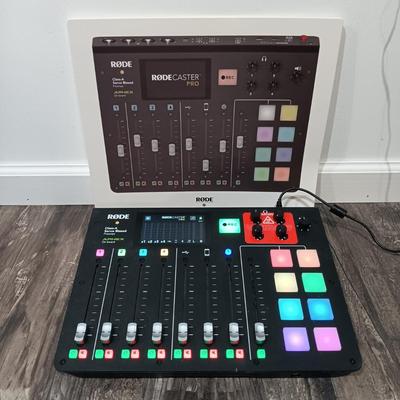 LOT 120: Røde RØDECaster Pro Integrated Audio Production Studio
