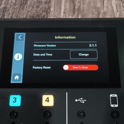 LOT 120: Røde RØDECaster Pro Integrated Audio Production Studio