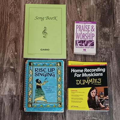 LOT 121: Purple Panda Lavalier Mic, Seiko Automatic Guitar Tuner, Audio-Technic BPHS1 Broadcast Stereo Headset & More