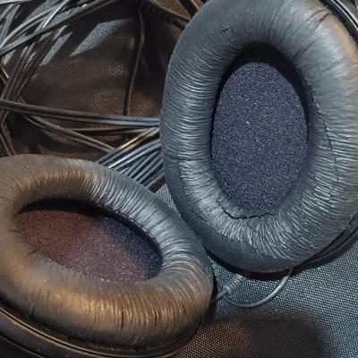 LOT 121: Purple Panda Lavalier Mic, Seiko Automatic Guitar Tuner, Audio-Technic BPHS1 Broadcast Stereo Headset & More