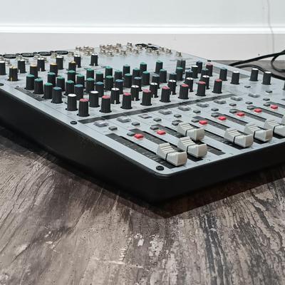 Sale Photo Thumbnail #98