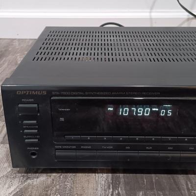 LOT 123: Optimus STA-7500:Digital Synthesized AM/FM Stereo Receiver