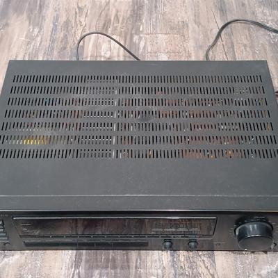 LOT 123: Optimus STA-7500:Digital Synthesized AM/FM Stereo Receiver