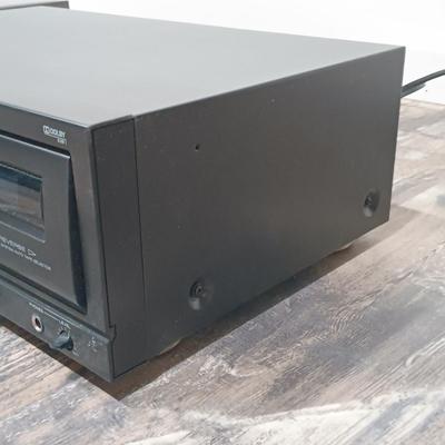 LOT 124: Teac AD-800 Compact Disc Player / Reverse Cassette Deck