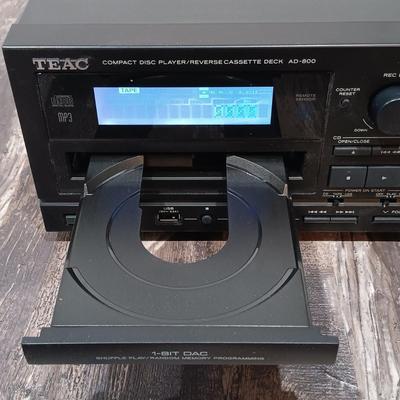 LOT 124: Teac AD-800 Compact Disc Player / Reverse Cassette Deck