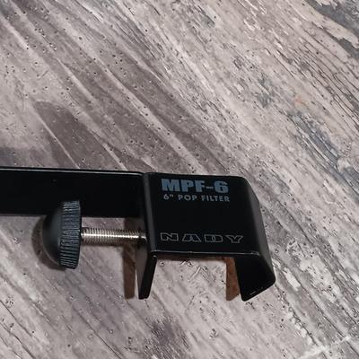 LOT 127: Roland Sustain Pedal, Gator FrameWorks Tripod Microphone Stand & Nady MPF-6 Pop Filter