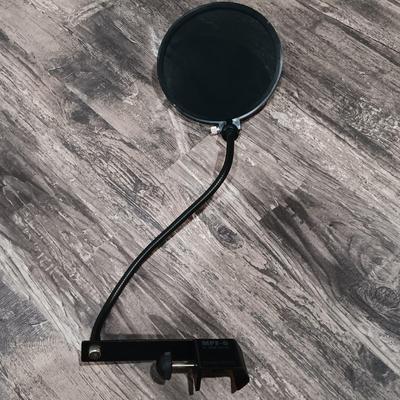 LOT 127: Roland Sustain Pedal, Gator FrameWorks Tripod Microphone Stand & Nady MPF-6 Pop Filter