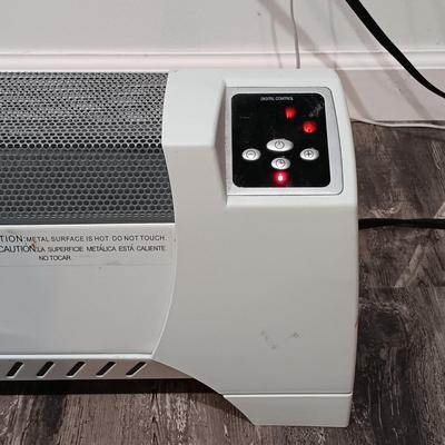 LOT 133: Lasky Silent Baseboard Heater