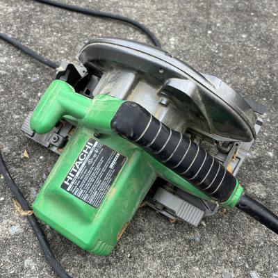 LOT 139: Hitachi Framing Nailer & Circular Saw
