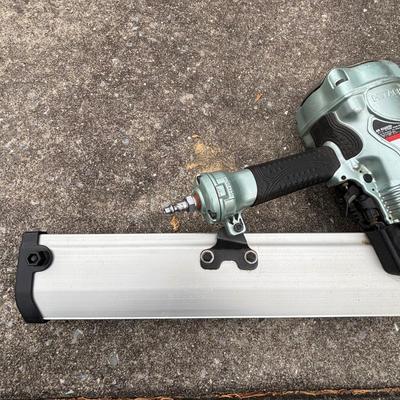 LOT 139: Hitachi Framing Nailer & Circular Saw