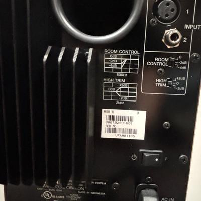 LOT 141: Yamaha HS8 Speakers