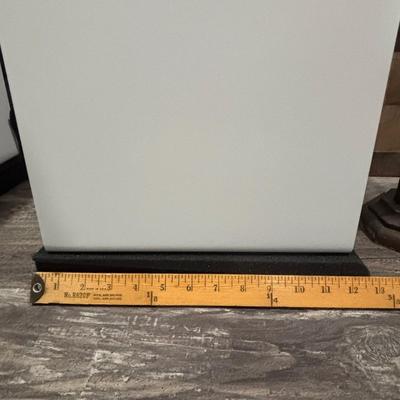 LOT 141: Yamaha HS8 Speakers