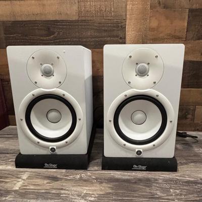 LOT 141: Yamaha HS8 Speakers