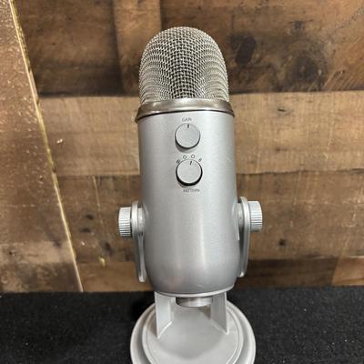 LOT 147: On Air Lightbox, Blue Yeti USB Microphone & More