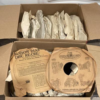 LOT 165: Large Collection of Vintage / Antique Edison Disc Records