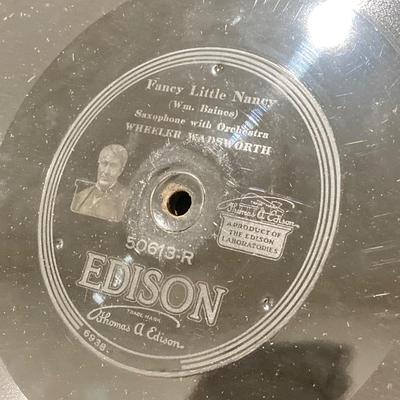 LOT 165: Large Collection of Vintage / Antique Edison Disc Records