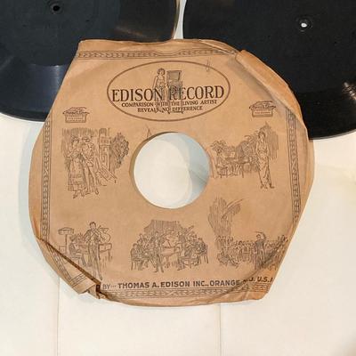 LOT 165: Large Collection of Vintage / Antique Edison Disc Records