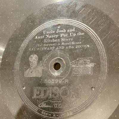 LOT 165: Large Collection of Vintage / Antique Edison Disc Records