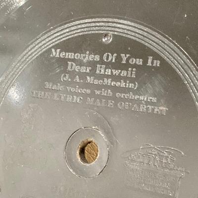 LOT 165: Large Collection of Vintage / Antique Edison Disc Records