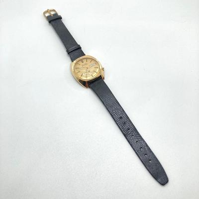 LOT 166: Vintage Bulova Accutron Calendar Watch with Leather Band