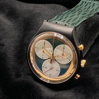 LOT 168: Vintage Swatch Swiss Rollerball Twenty Two Jewels Chronograph Watch in Original Case