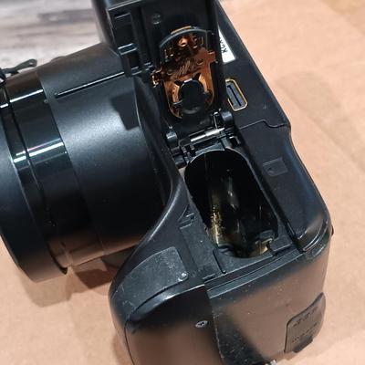 LOT 190: Sony HandyCam DCR-HC42, Kodak EasyShare Z712 IS, Table Top Tripod & More