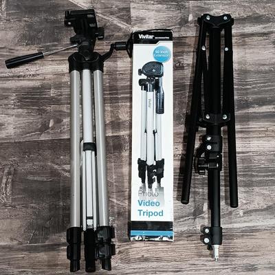 LOT 190: Sony HandyCam DCR-HC42, Kodak EasyShare Z712 IS, Table Top Tripod & More