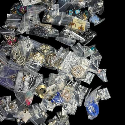 Sale Photo Thumbnail #781: Includes earrings, bracelets, necklaces, and more. [AG]
