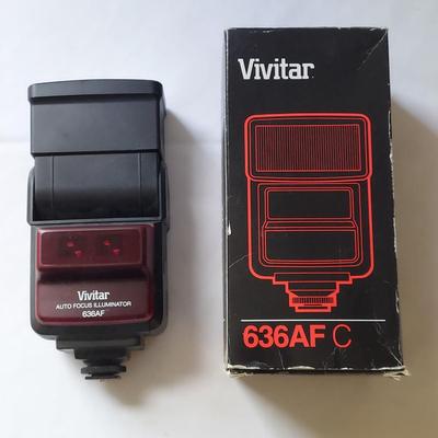Vivitar Auto Focus Flash & Nikon AF Nikkor 70-300mm Lens (BP-BBL)