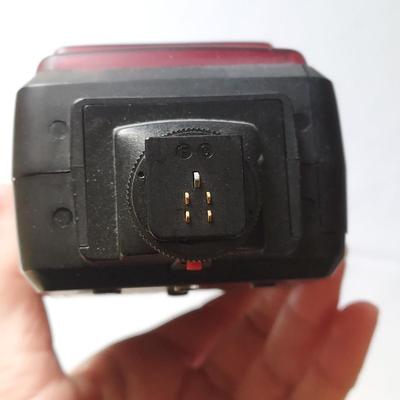 Vivitar Auto Focus Flash & Nikon AF Nikkor 70-300mm Lens (BP-BBL)