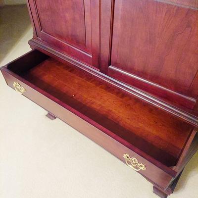 Chippendale Style Entertainment Armoire (BP-BBL)