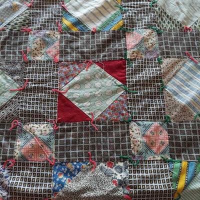 Vintage Hand-Quilted Quilt (BPR-BBL)