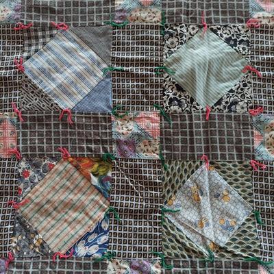 Vintage Hand-Quilted Quilt (BPR-BBL)