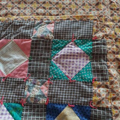 Vintage Hand-Quilted Quilt (BPR-BBL)