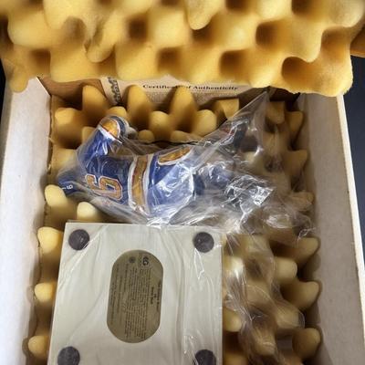 Brett Hull Autographed Figurine #717/959